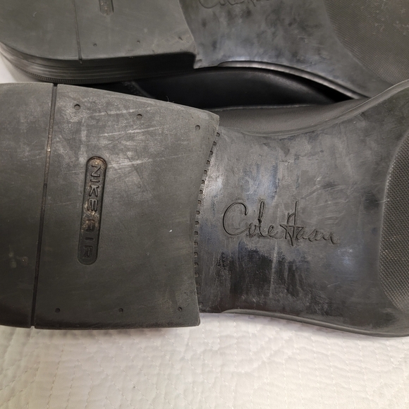 Cole Haan black leather oxfords. - Picture 9 of 11